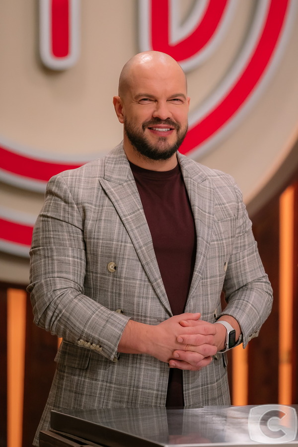 Судья &quot;МастерШефа&quot; внезапно набрал 15 кг: даже зал не помогает